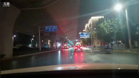 冬天的郑州 2019-10-01 21点场