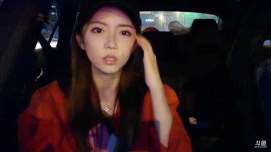 一条猪兒虫OvO发布了一个斗鱼视频2019-10-09