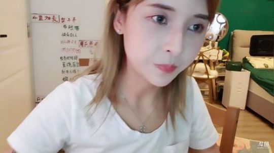 我在斗鱼看观音桥毕加索直播户外