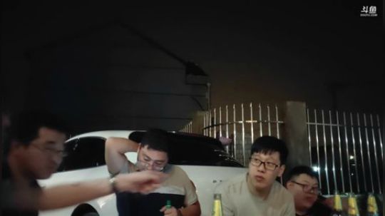 鸟、鸟家三周年快乐。 2019-10-03 18点场