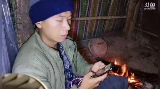 我在斗鱼看许文强户外直播乡野