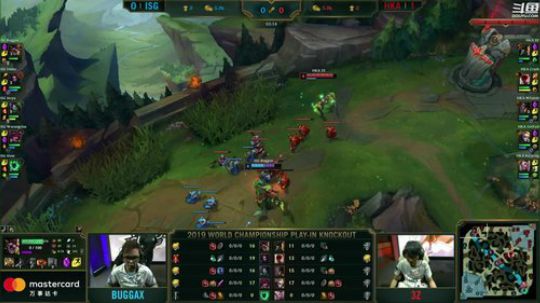 我在斗鱼看英雄联盟赛事直播英雄联盟