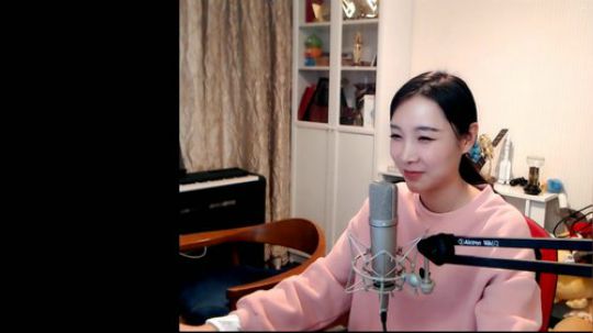 流年手中逝发布了一个斗鱼视频2019-10-12