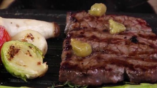 [ G-NI ]开吃烤韩牛和辣炒章鱼配饭