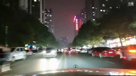 郑州街头正能量 2019-10-12 23点场