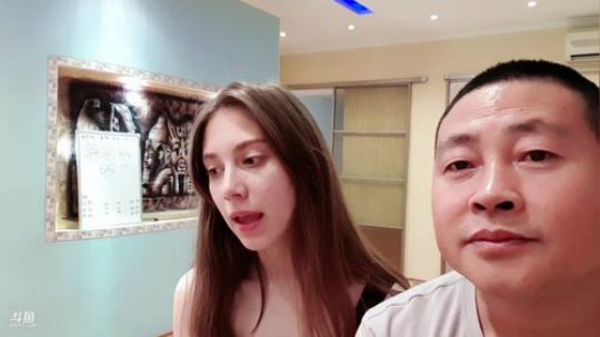 重温夕日激情，美女如云。 2019-10-15 02点场