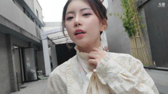 流年手中逝发布了一个斗鱼视频2019-10-16