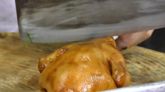 【中国街头美食】美味的烧腊。乳鸽，叉烧，烧肉