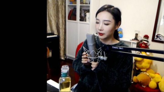 流年手中逝发布了一个斗鱼视频2019-10-17