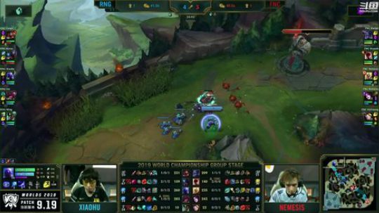 我在斗鱼看英雄联盟赛事直播英雄联盟