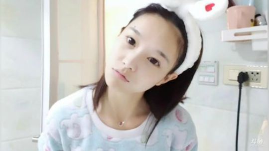 肖淑洁生命中的光和盐发布了一个斗鱼视频2019-10-19