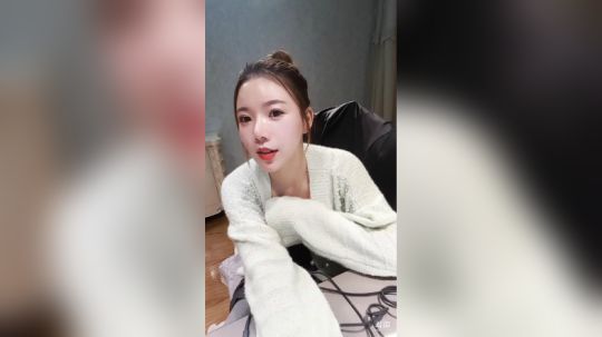 小姨子：又来这里看特效啦哈哈 2019-10-21 21点场