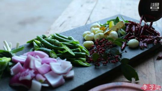 哆啦爱梦梦发布了一个斗鱼视频2019-10-21