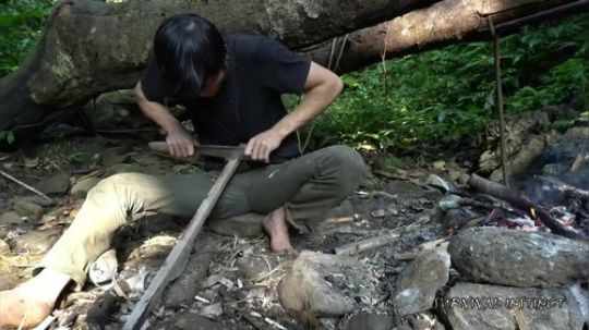 【丛林生存】16. 制作弩