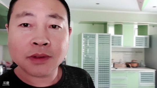 你的莲娜继续努力 心情好起来啦 2019-10-23 10点场