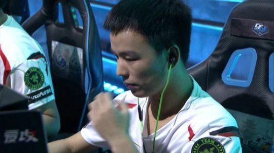 时间让亲密都变得07559发布了一个斗鱼视频2019-10-24