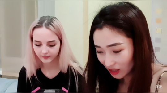 户外期待下一秒的惊喜。 2019-10-25 00点场