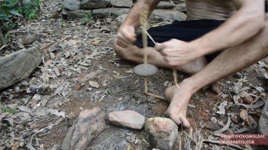 【原始技术合集】澳洲小哥徒手建造  13、拉线钻和手压钻