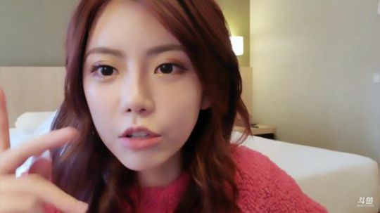 菜菜的瓜皮帽发布了一个斗鱼视频2019-10-25