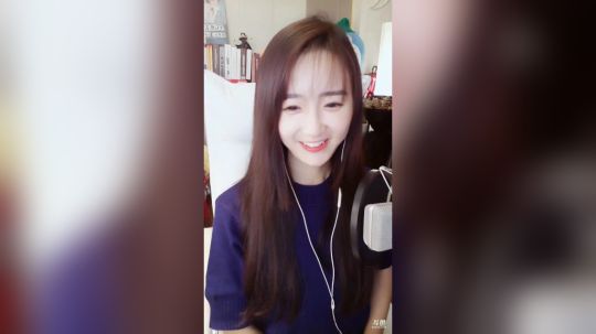 登月团丶离去发布了一个斗鱼视频2019-10-25