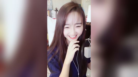 登月团丶离去发布了一个斗鱼视频2019-10-25