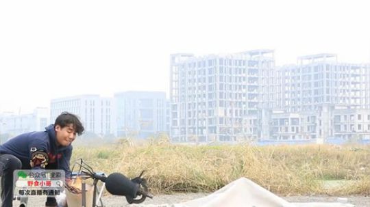 August丶21th发布了一个斗鱼视频2019-10-26