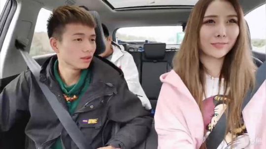 《鱼行天团》随机领你看世界 2019-10-26 16点场