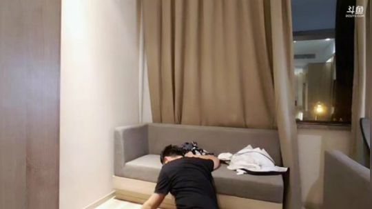 我在斗鱼看火力堂主直播户外
