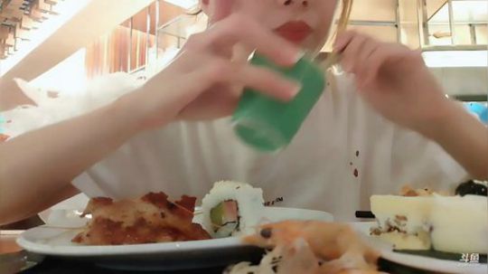 阿华丨Awa丶发布了一个斗鱼视频2019-10-28