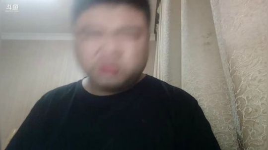 我在斗鱼看做个疯子直播户外