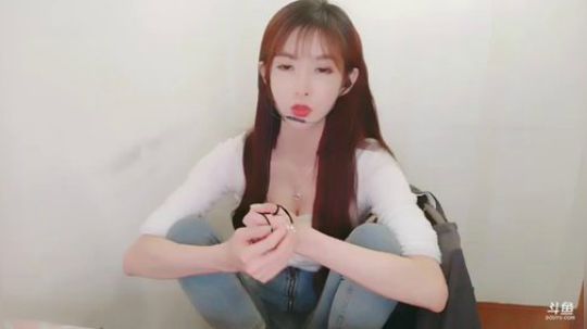 阿华丨Awa丶发布了一个斗鱼视频2019-10-31