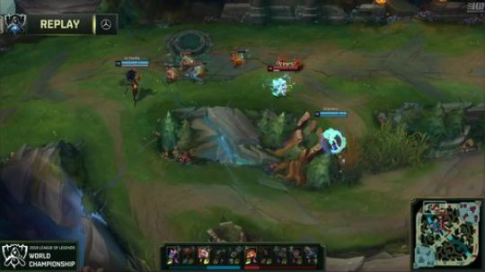 我在斗鱼看英雄联盟赛事直播英雄联盟