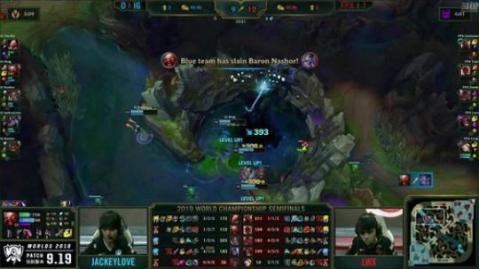 Smlia丶卡布奇诺发布了一个斗鱼视频2019-11-02