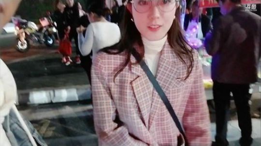 烙铁扎心了发布了一个斗鱼视频2019-11-02