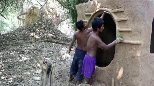 【躺尸兄弟】：建立原始的泥房子2