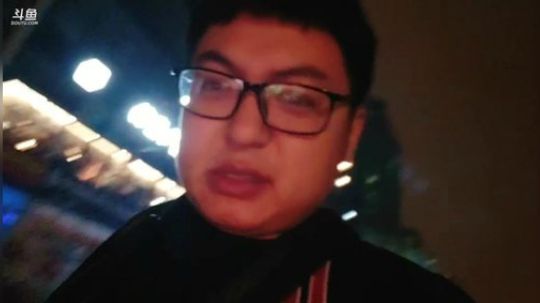 闹闹可遇不可求发布了一个斗鱼视频2019-11-03