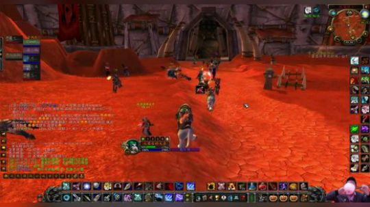 魔兽世界怀旧服：屠完奥格瑞玛，拍照正高兴呢！杀出一票部落！？