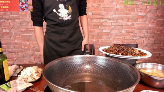 丿Good丶发布了一个斗鱼视频2019-11-04