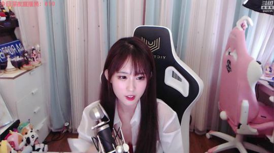 kreisler发布了一个斗鱼视频2019-11-05