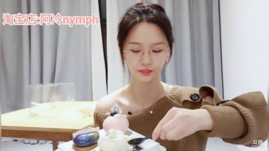 Sharon丶贝尔摩德发布了一个斗鱼视频2019-11-06