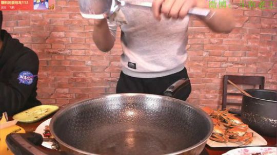 丿Good丶发布了一个斗鱼视频2019-11-06