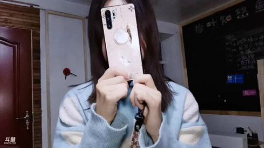 肖淑洁生命中的光和盐发布了一个斗鱼视频2019-11-07