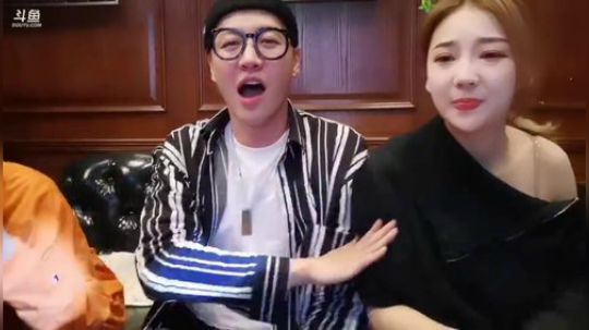 August丶21th发布了一个斗鱼视频2019-11-08