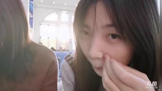 肖淑洁生命中的光和盐发布了一个斗鱼视频2019-11-08