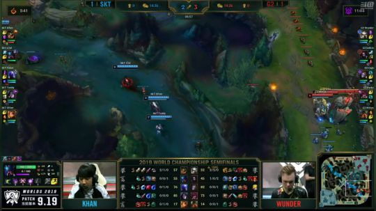 我在斗鱼看英雄联盟赛事直播英雄联盟