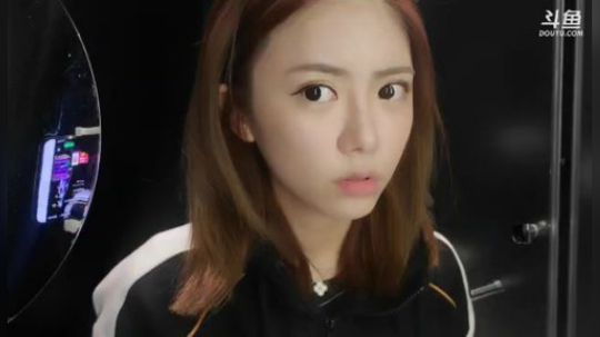 藤一的小幸运发布了一个斗鱼视频2019-11-09