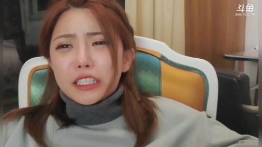 菜菜的瓜皮帽发布了一个斗鱼视频2019-11-11