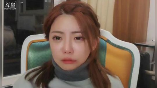 菜菜的瓜皮帽发布了一个斗鱼视频2019-11-11