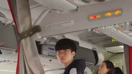 Faker回家了，李哥加油！