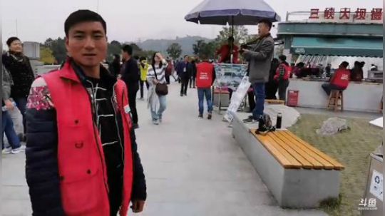 HHHISHHH发布了一个斗鱼视频2019-11-12